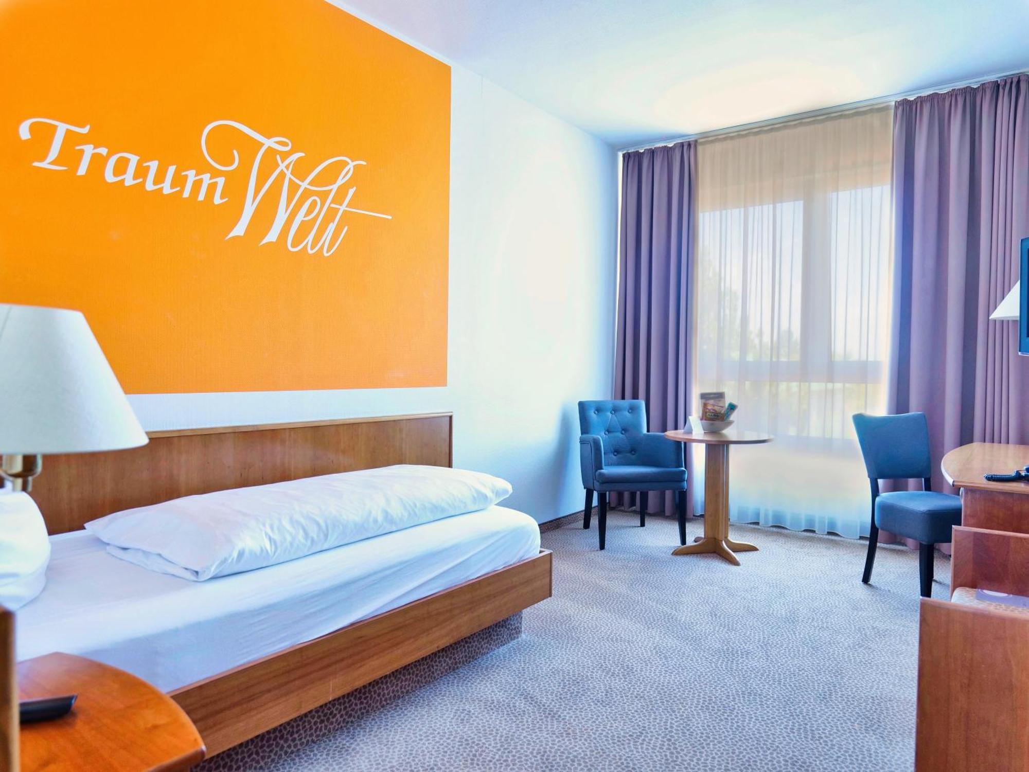 Hotel Sportwelt Radeberg Buitenkant foto