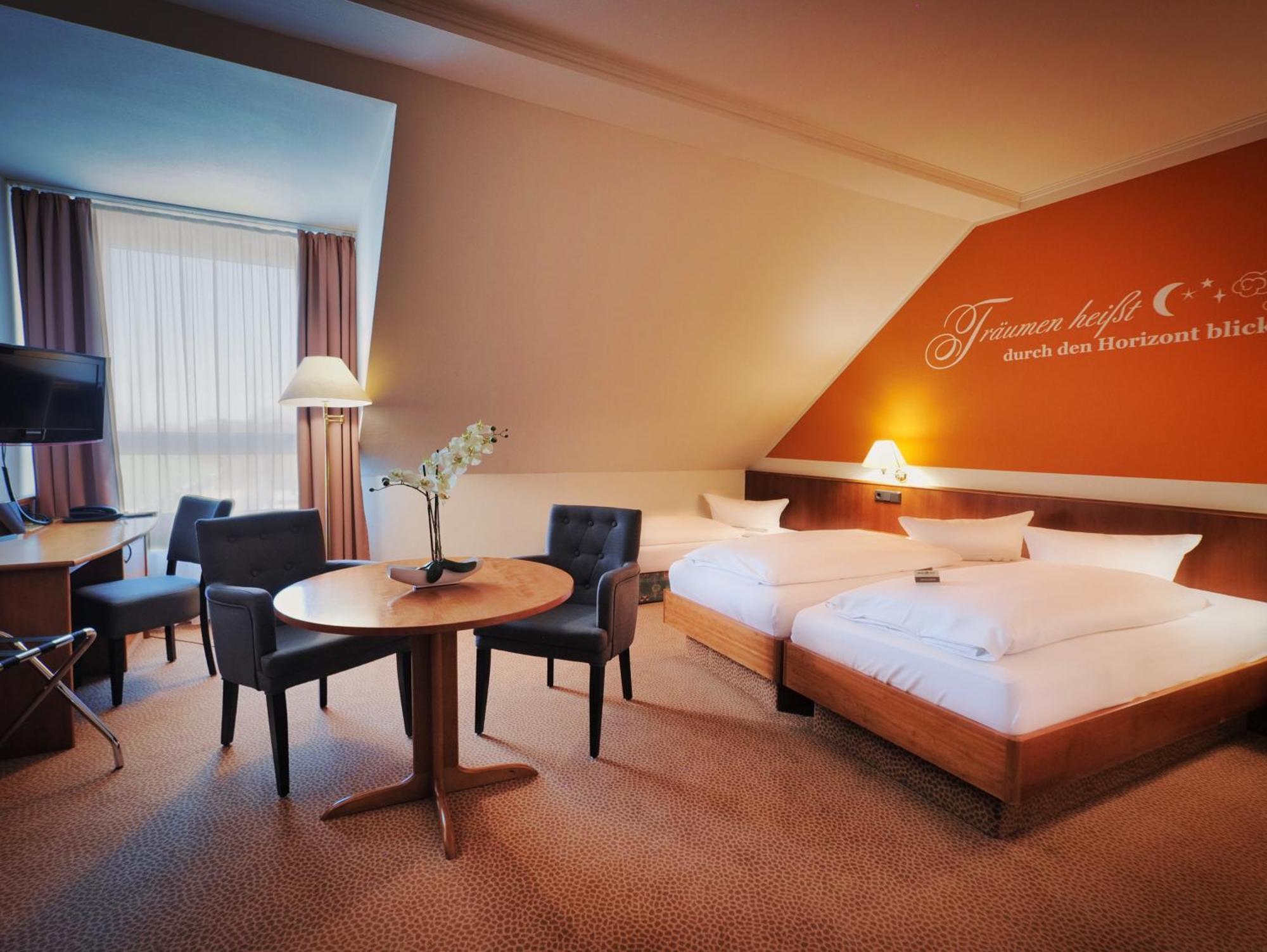 Hotel Sportwelt Radeberg Buitenkant foto