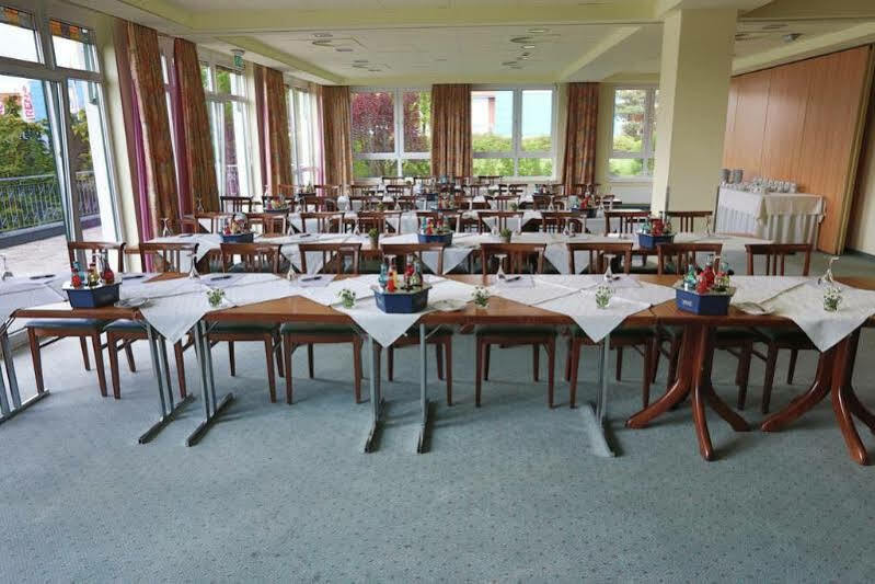 Hotel Sportwelt Radeberg Buitenkant foto